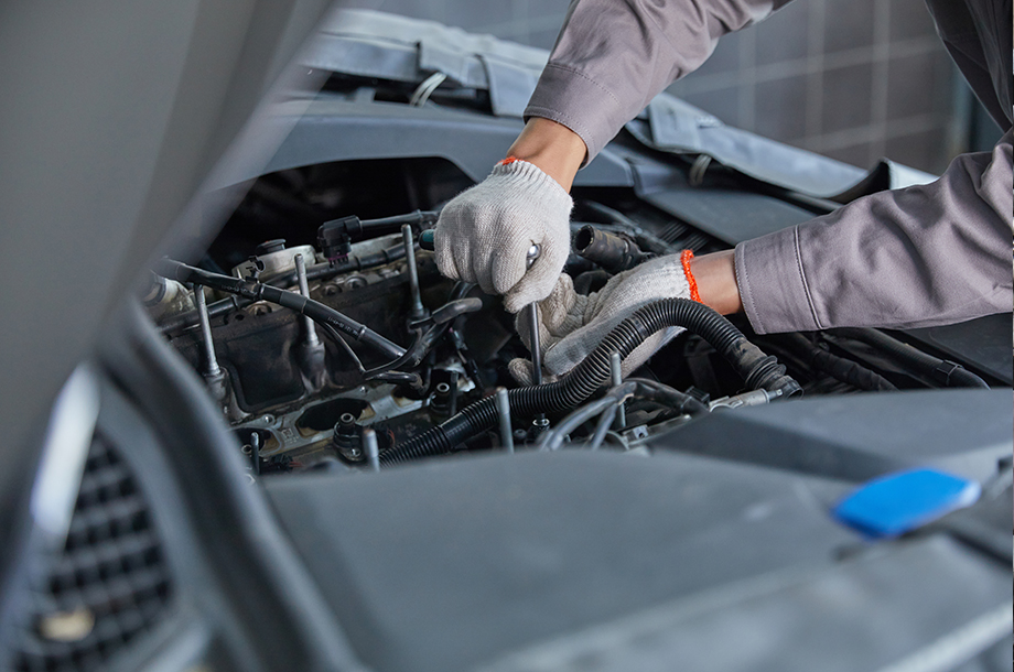 engine mounting car